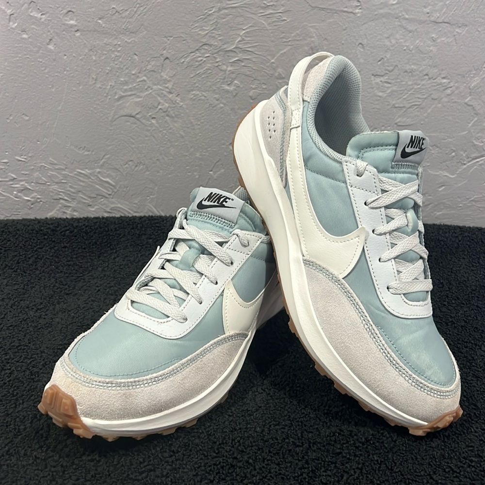 Nike‎ Women's Blue and White Athletic Shoes